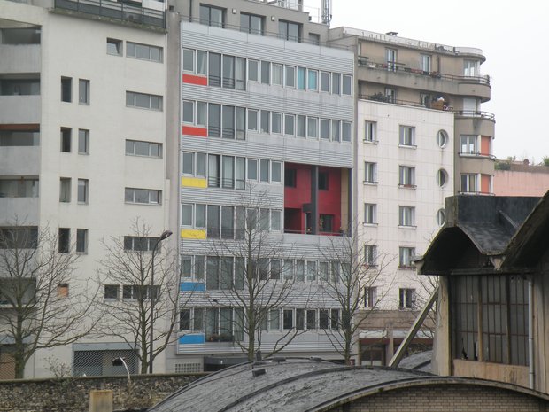  immeuble d'habitations, touches de couleurs
